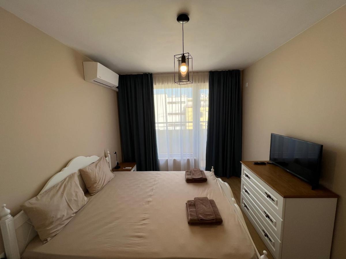 Emerald Suite With Private Parking Varna Eksteriør bilde
